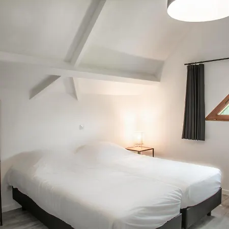 Bleu 40 * Lacapelle-Marival